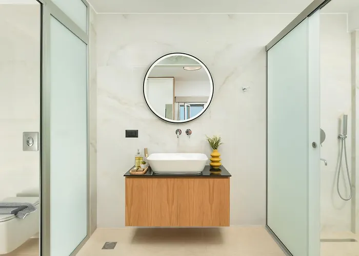 Elia מלון דירות 4*